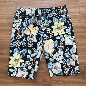 Hawaiian Bermuda Capris